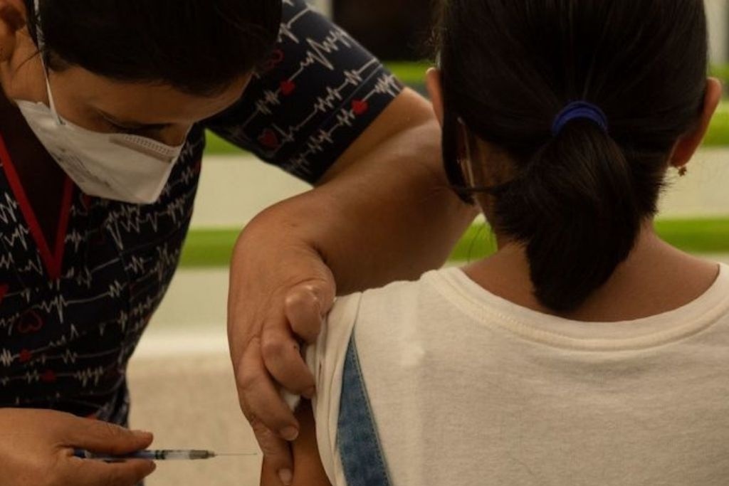 ISSET continuará vacunando a menores de 12 a 17 años con comorbilidades