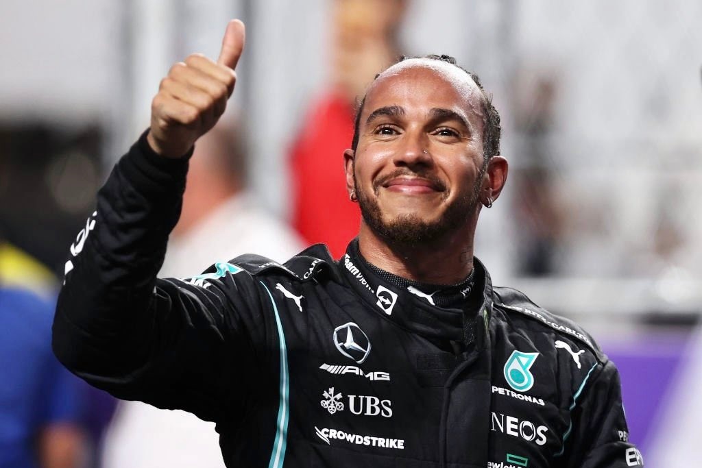 Lewis Hamilton gana el GP de Arabia Saudita y empata en la cima a Max Verstappen 