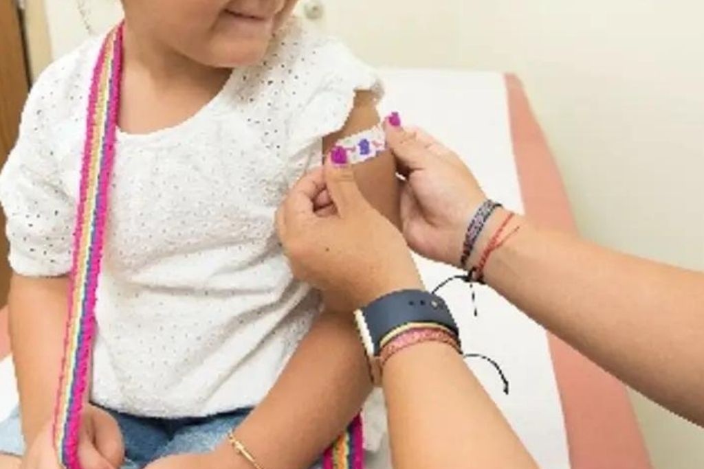 EE.UU. autoriza vacuna antiCOVID de refuerzo para niños de 5 a 11 años 