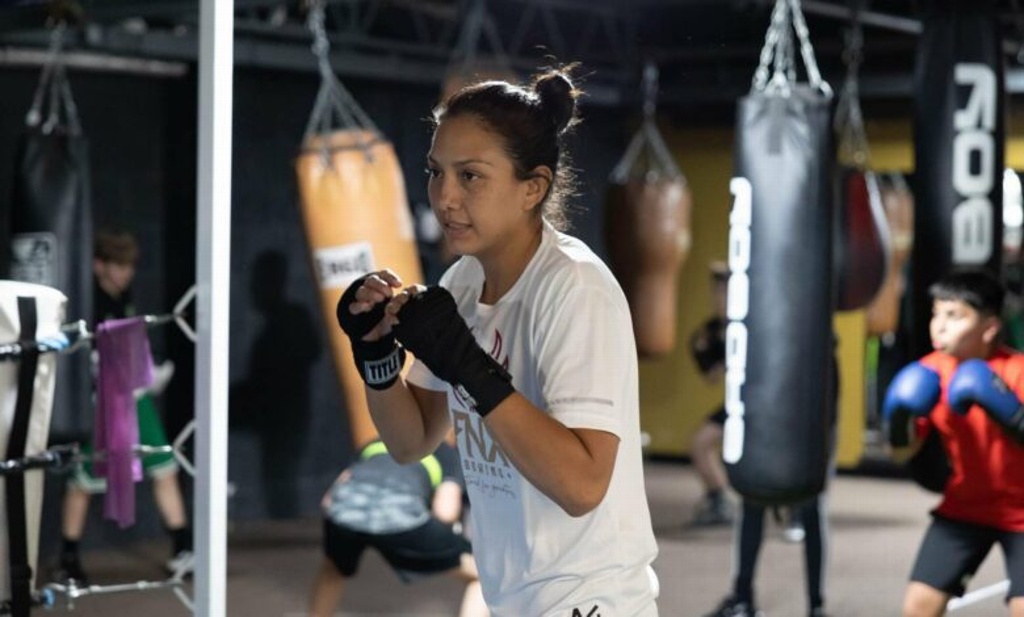 Boxeadora  Alejandra Ayala se recupera, después de salir del coma inducido