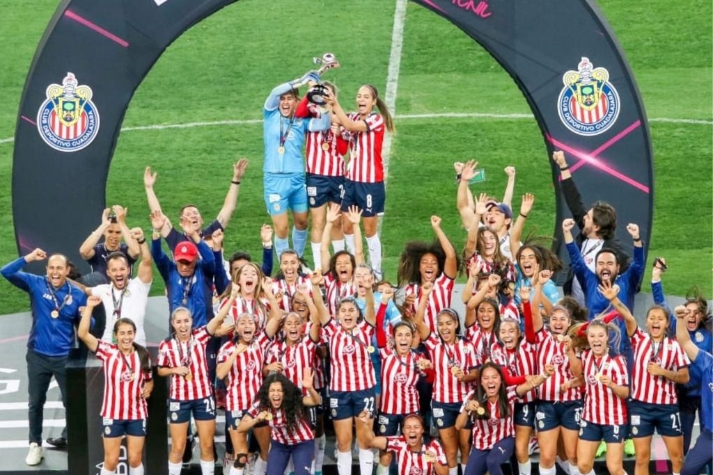 Chivas consigue su segunda estrella en la Liga MX Femenil   
