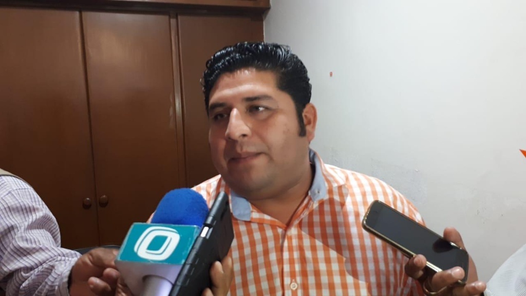 Son 6 exdelegados quienes no quieren entregar el cargo, señala alcalde de Tacotalpa, Ricki Arcos
