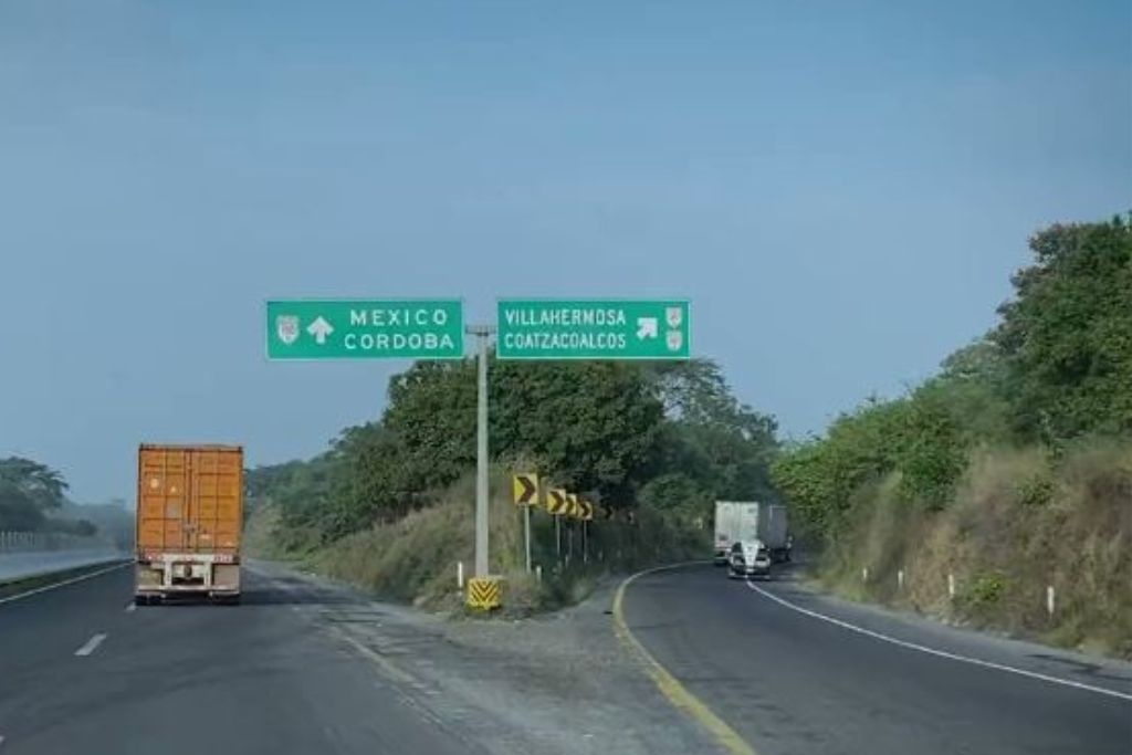 Cerrar N La Circulaci N Vehicular En La Carretera Coatzacoalcos