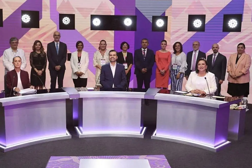 Primer Debate Presidencial Entre Propuestas Y Ataques De Candidatos