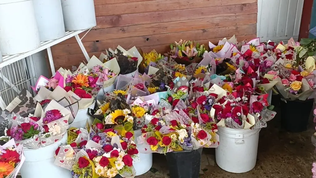 Comerciantes descartan promociones en arreglos florales por Día de las