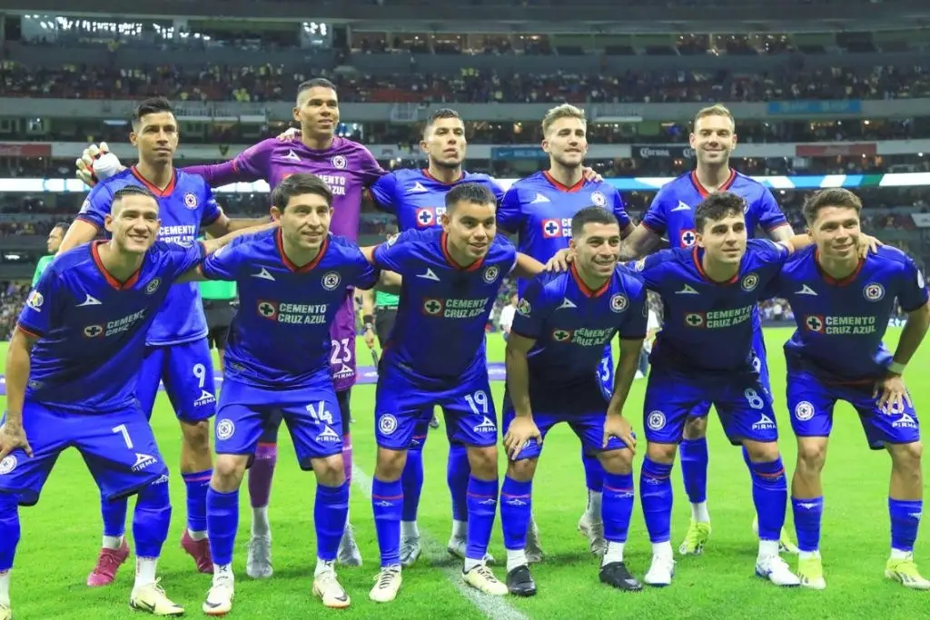 Cruz Azul mantiene el liderato del Clausura 2024 pese a derrota - xeva ...