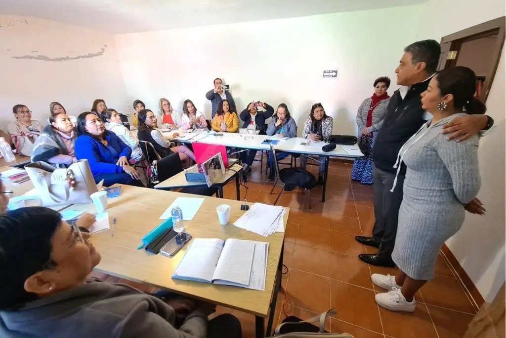 Proponen eliminar los viernes de Consejo Técnico Escolar de la SEP