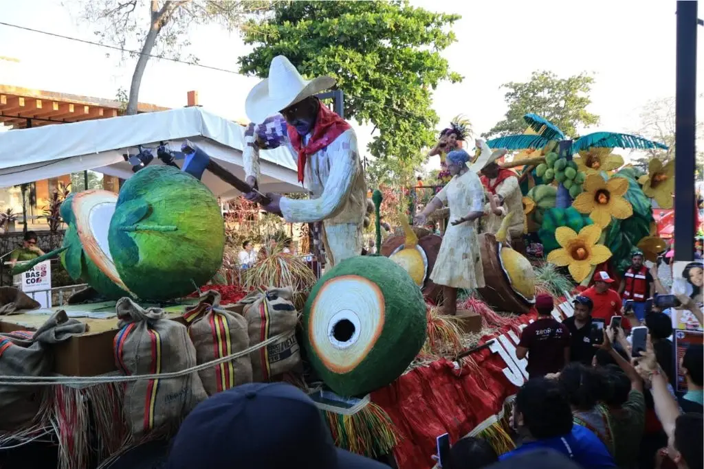 Participa en el sondeo