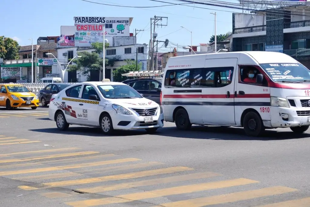 Participa en el sondeo